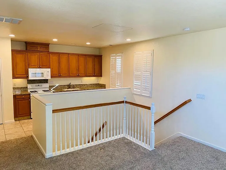 595 W Viento St — Photo 8