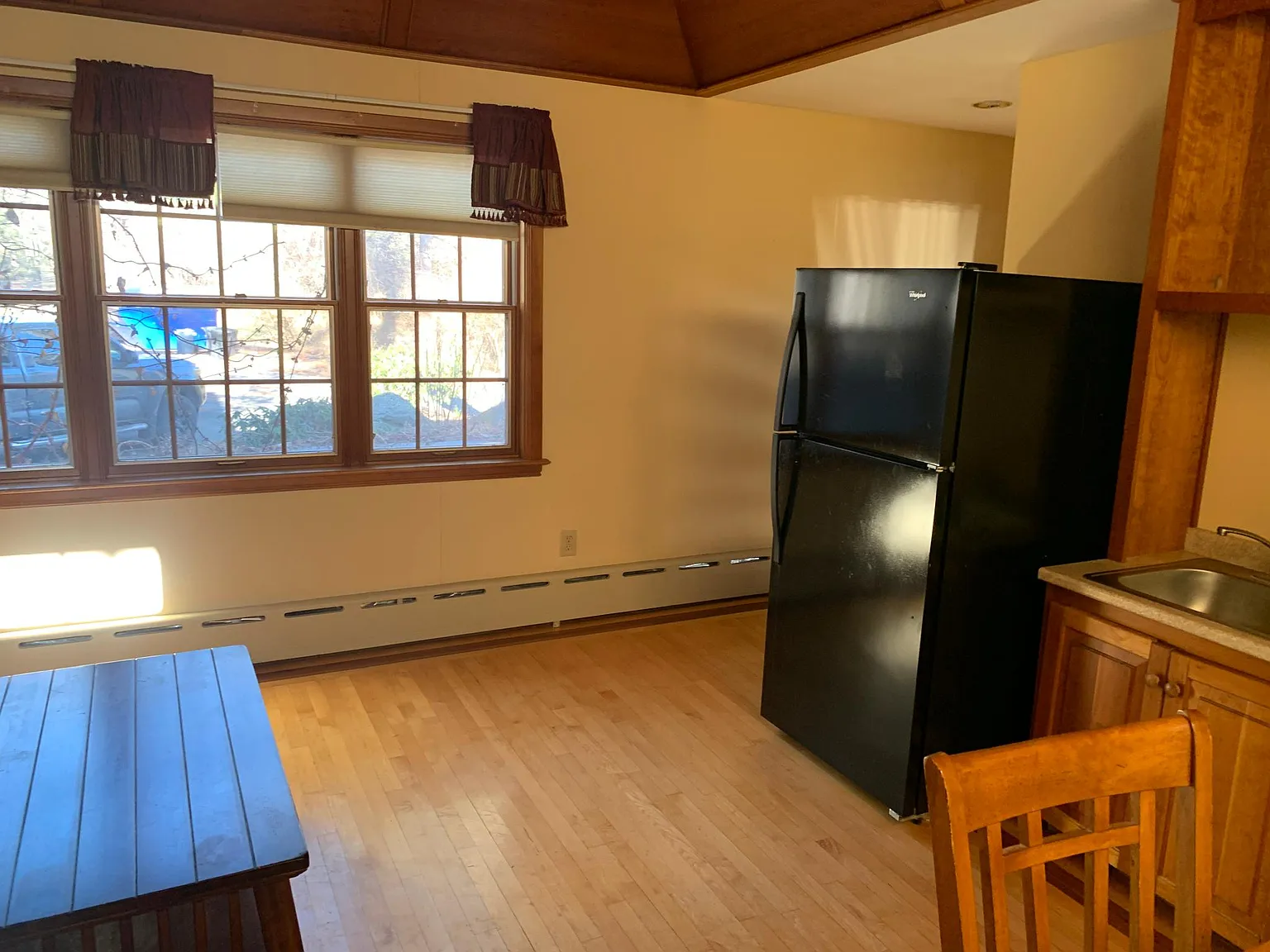 1 bed, 700 sqft, $1,395 — Photo 2