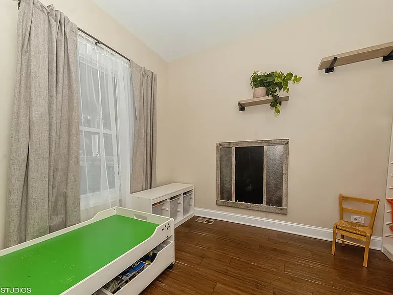 3633 N Nordica Ave — Photo 11