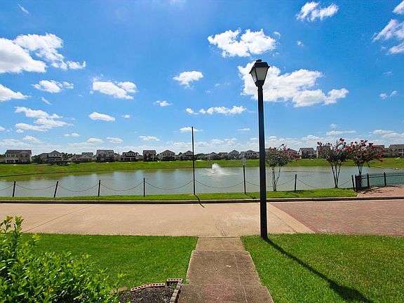 4th image of 6219 Settlers Lake Cir E