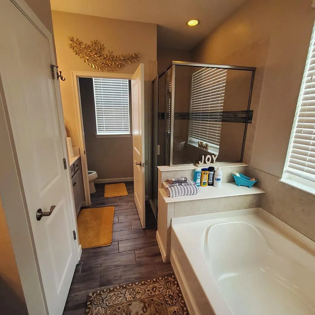 12425 Prairie Valley Ln — Photo 3