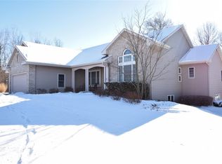 2615 W Deer Path, Janesville, WI 53545