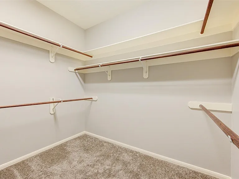 2935 Apple Forest Ct — Photo 42