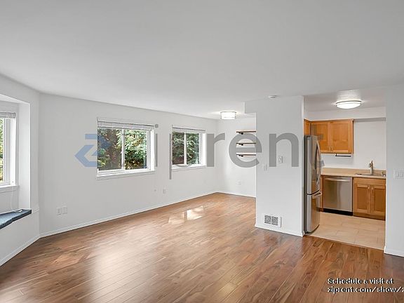 4th image of 18200 73rd Ave NE Unit B106