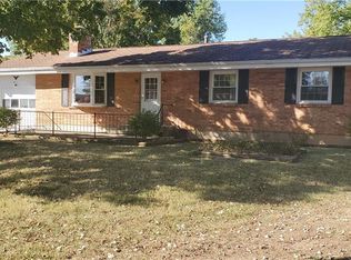 1090 Boston Ct, Xenia, OH 45385