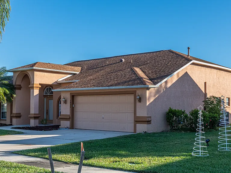 1092 Egret Lake Way — Photo 32