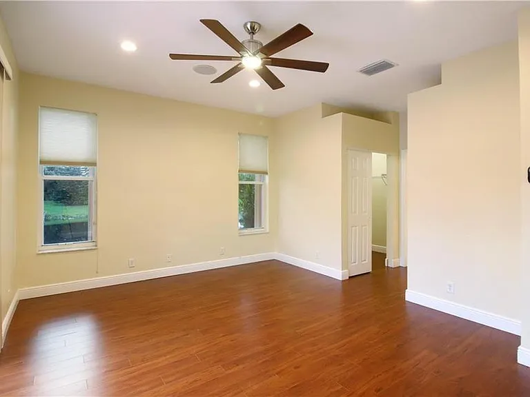 5873 NW 120th Ter — Photo 18