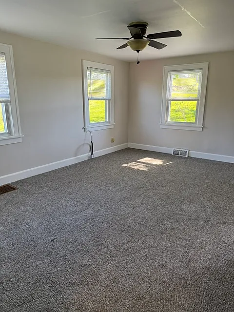 2 bed, 856 sqft, $2,400 — Photo 4