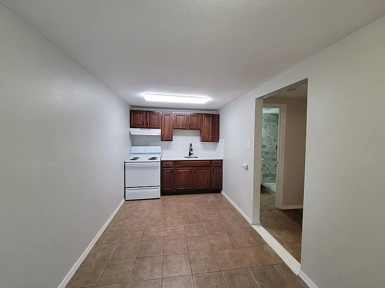 137 E Norwood Ct — Photo 19
