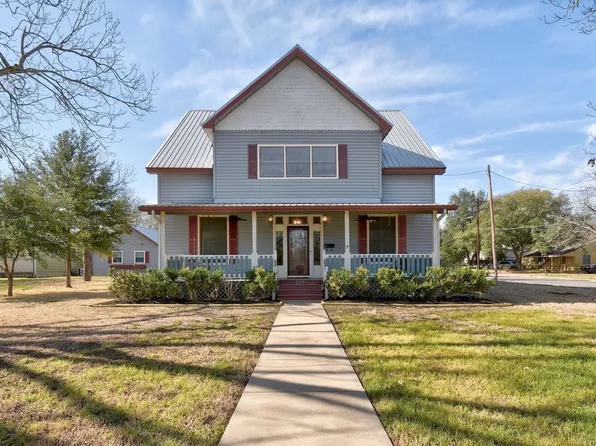 205 S Rio Grande St, Lockhart, TX 78644