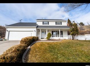 10217 N Oak Ct, Cedar Hills, UT 84062