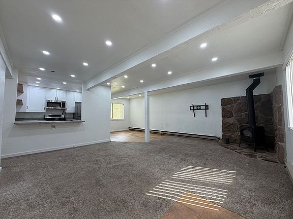 3rd image of 2095 Little Coyote Rd Unit 180