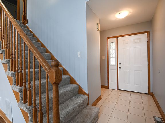 4th image of 9930 Constitution Ct