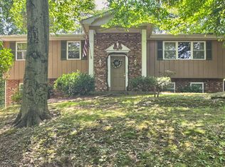 1097 Gringo Rd, Aliquippa, PA 15001