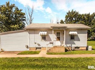 507 N Main St, Washburn, IL 61570