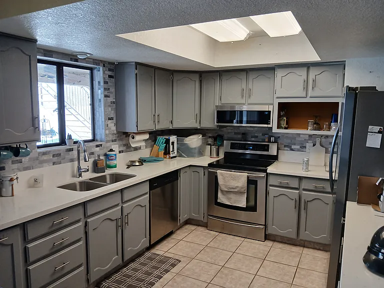 2160 Wallapai Dr — Photo 2