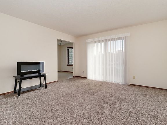 3rd image of 2007 Tracy Dr APT 1