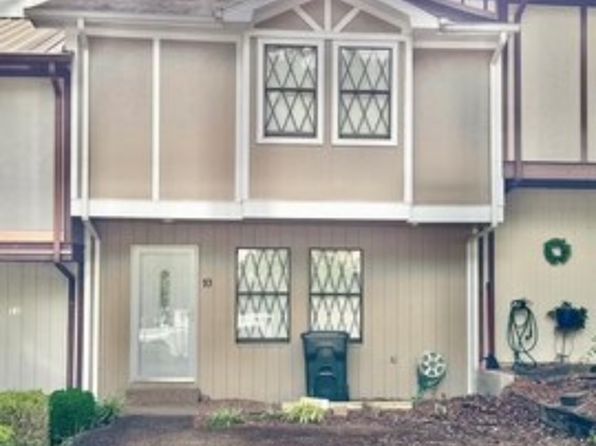 109 Lancelot Ct APT 10