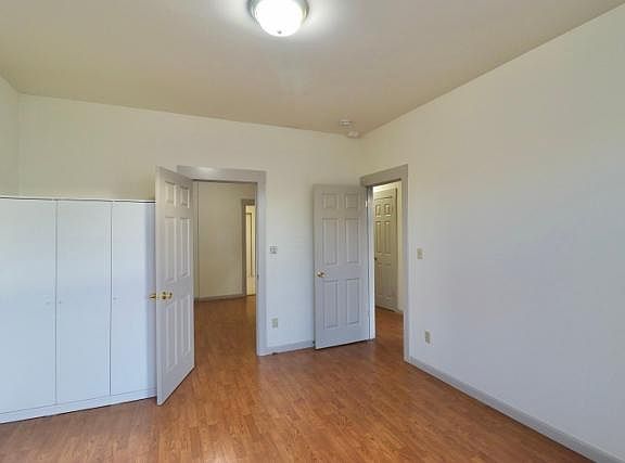 2nd image of 484 Guerrero St #3