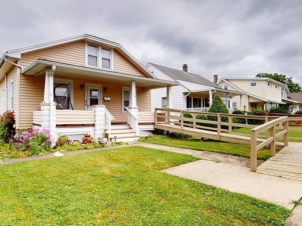 1st image of 407 Russell Ave