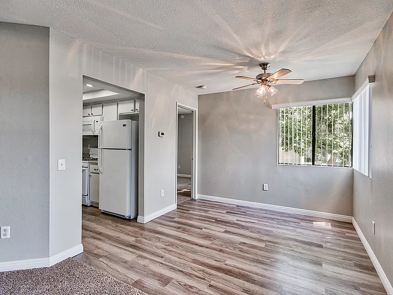 Stonewood Apartments — Photo 7