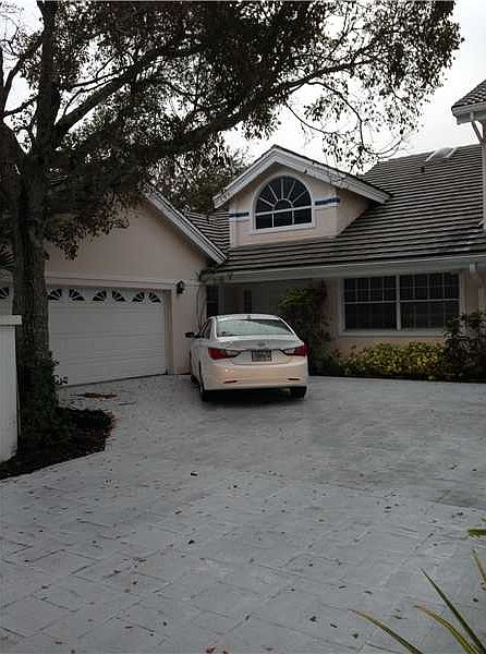 1st image of 11835 Highland Pl