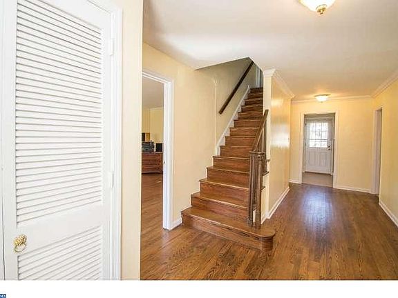 2nd image of 2804 Landon Dr