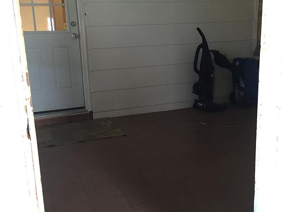 4th image of 1255 Blueberry Hill Dr