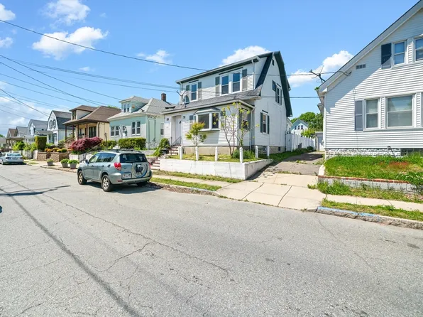 399 Maxfield St, New Bedford, MA 02740