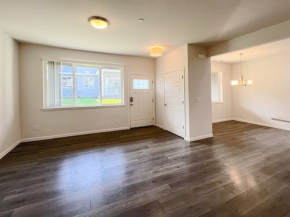 5th image of 8310 175th St E