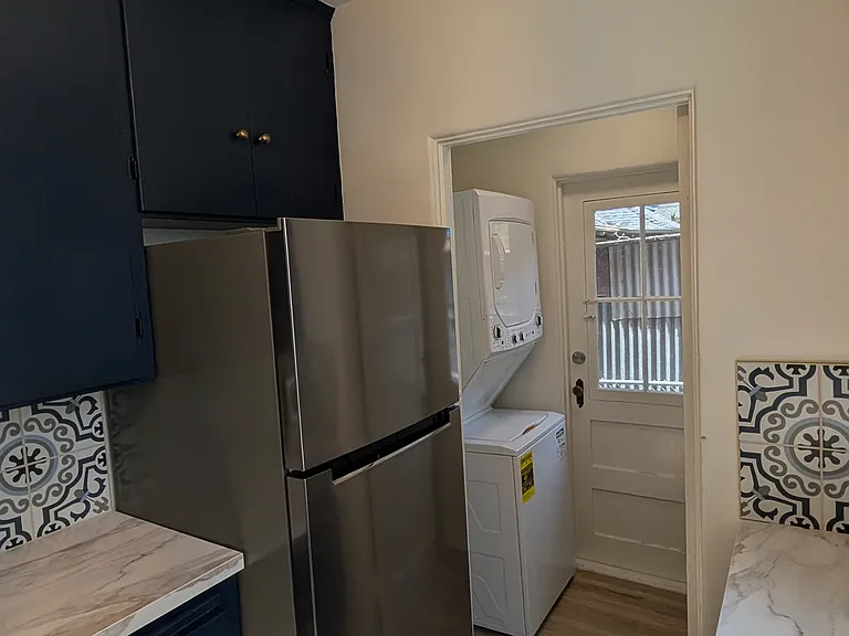 2216 E St — Photo 12