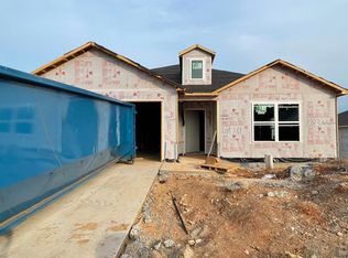 1083 Huntington Dr, Benton, AR 72019