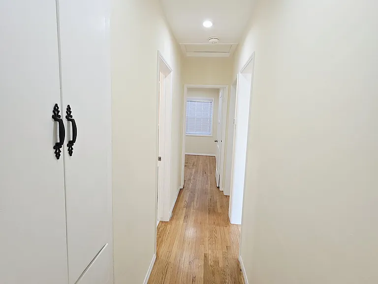 3633 Veteran Ave — Photo 8