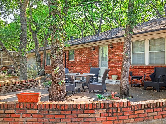 2nd image of 1716 Jacqueline Ct