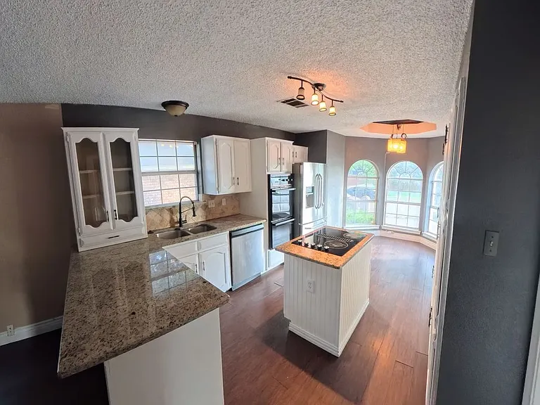 1454 Cromwell Ct — Photo 6