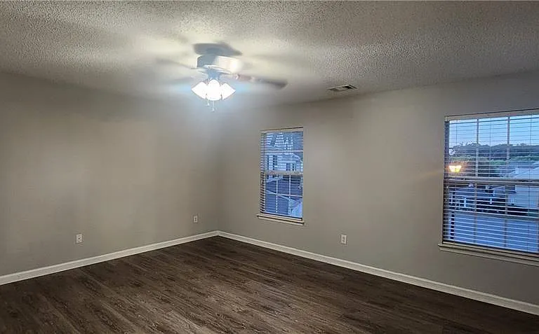 413 Windstone Trl — Photo 34