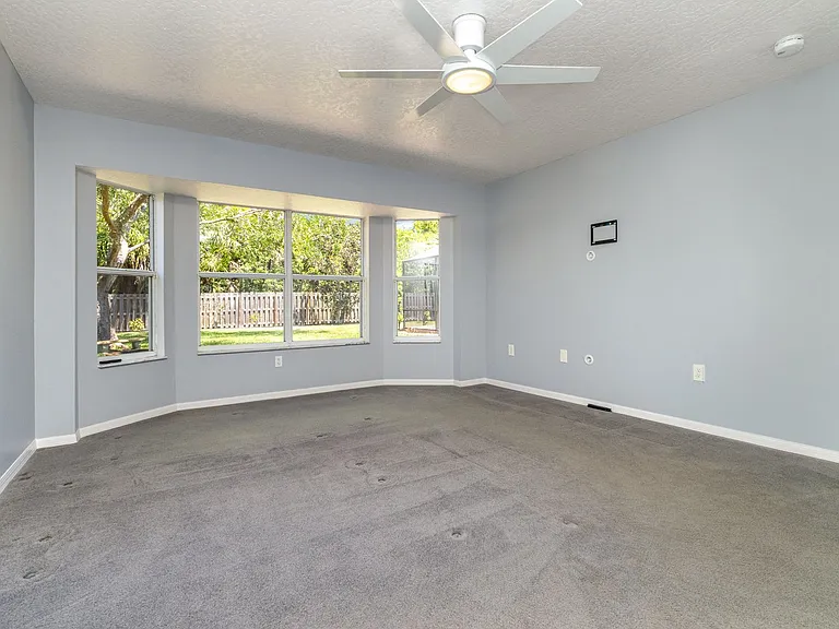 3236 Helmsdale Ct — Photo 37