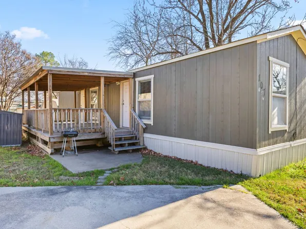 7800 Mockingbird Ln #107, North Richland Hills, TX 76180