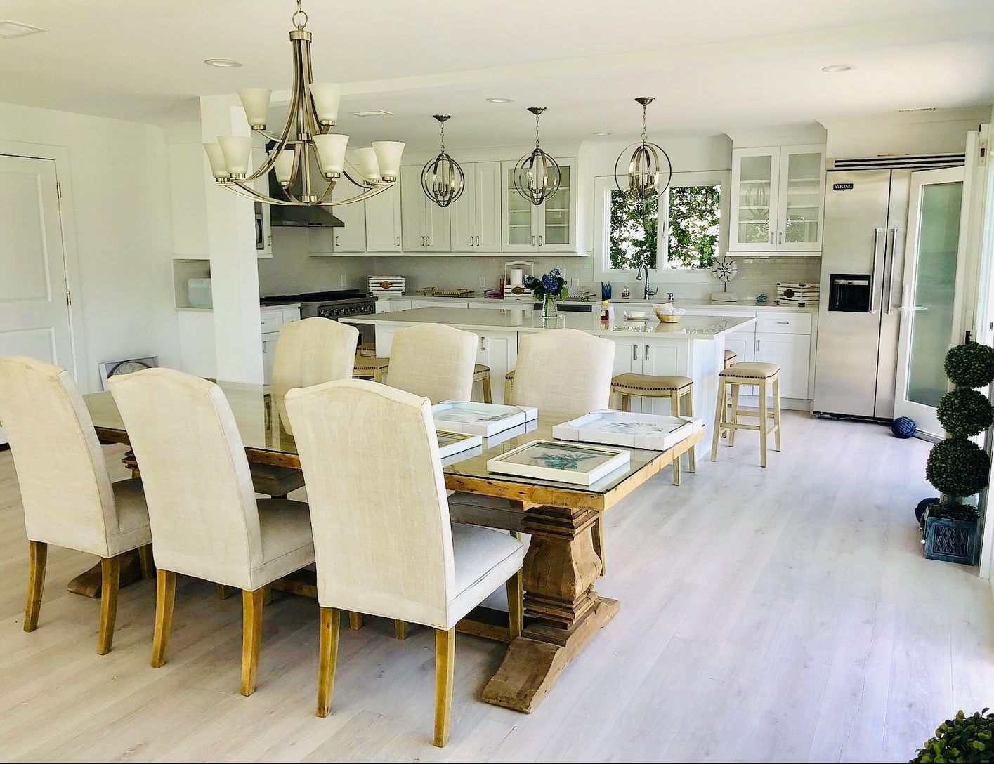 Dining room & Kitchen