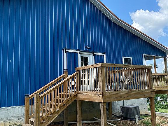 2nd image of 541 Cambridge Shores Dr