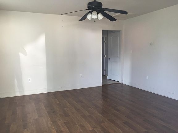 5th image of 2431 Dreux Ave