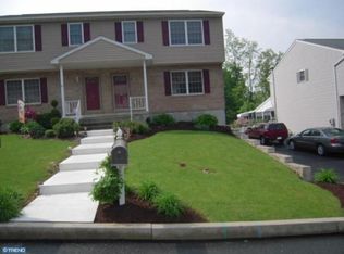 25 Quinter Ln, Temple, PA 19560