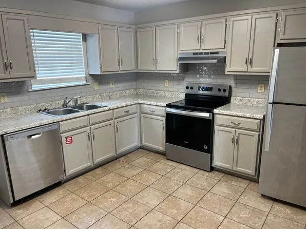 11 Carriage Ln #1-8, Oxford, AL 36203