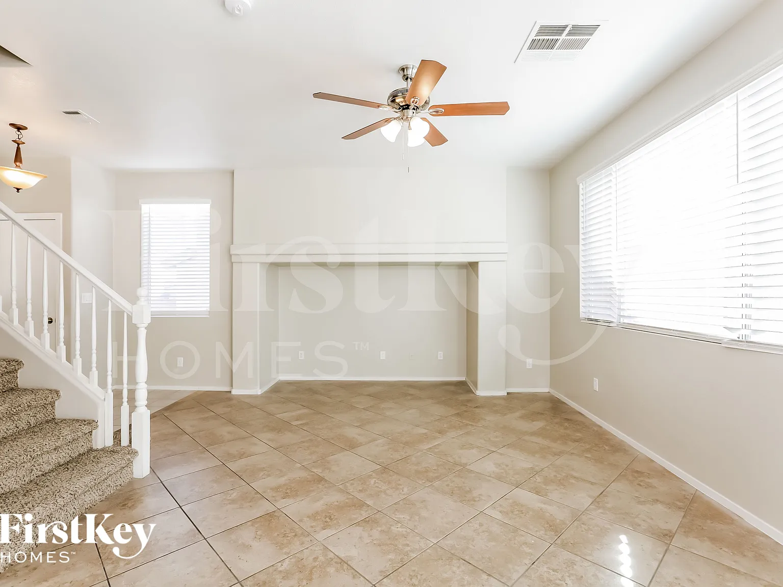 4 bed, 2.5 bath, 1672 sqft, $2,350 — Photo 3