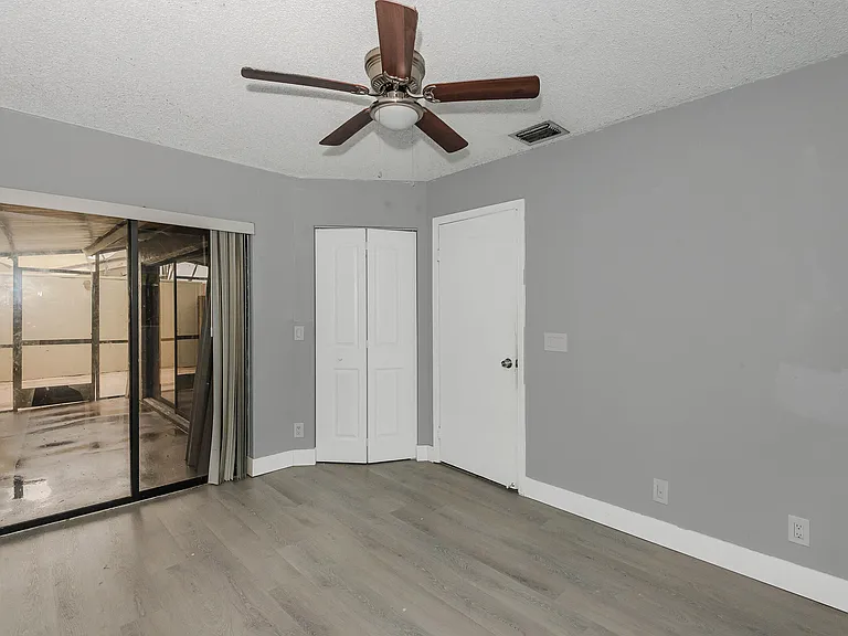 161 Meadows Dr #161 — Photo 17
