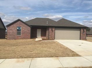 3400 SW Gibson Ave, Bentonville, AR 72712