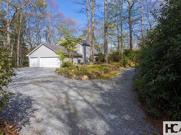 2nd image of 176 Long Pond Lane