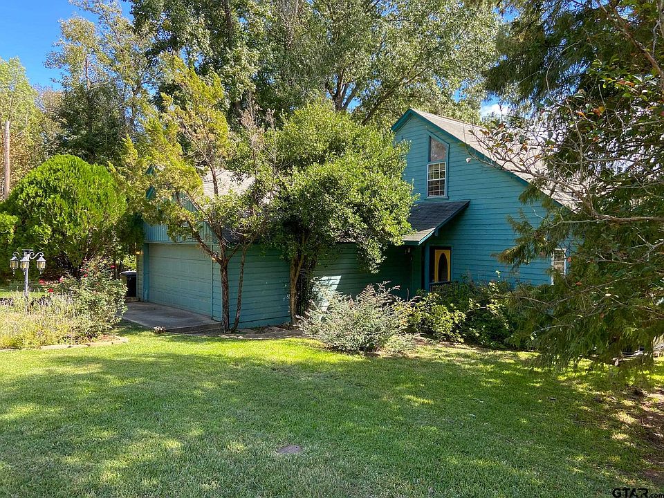 1st image of 68 Cove Dr
