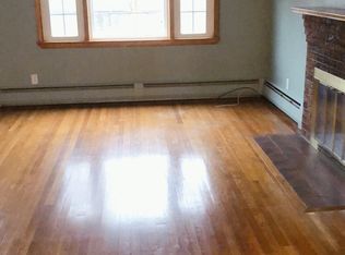 118 Ashcroft St, Dedham, MA 02026