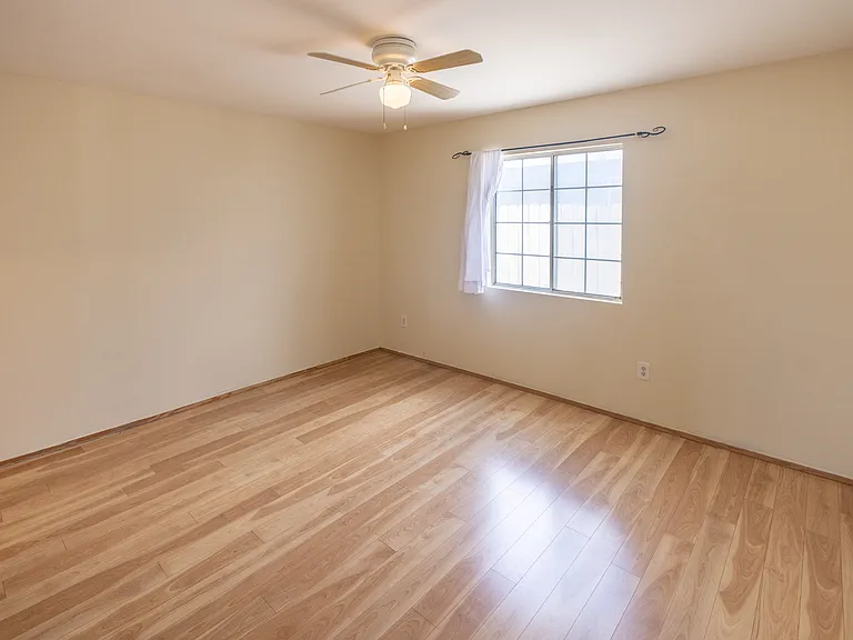 429 S Ferris Ave — Photo 11